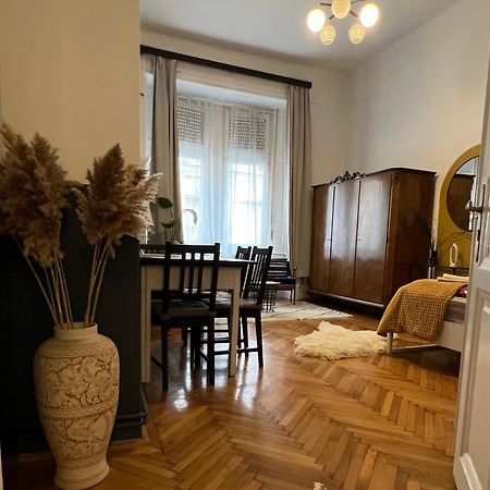 Rustic Apartment In Downtown Of Budapest Exterior photo