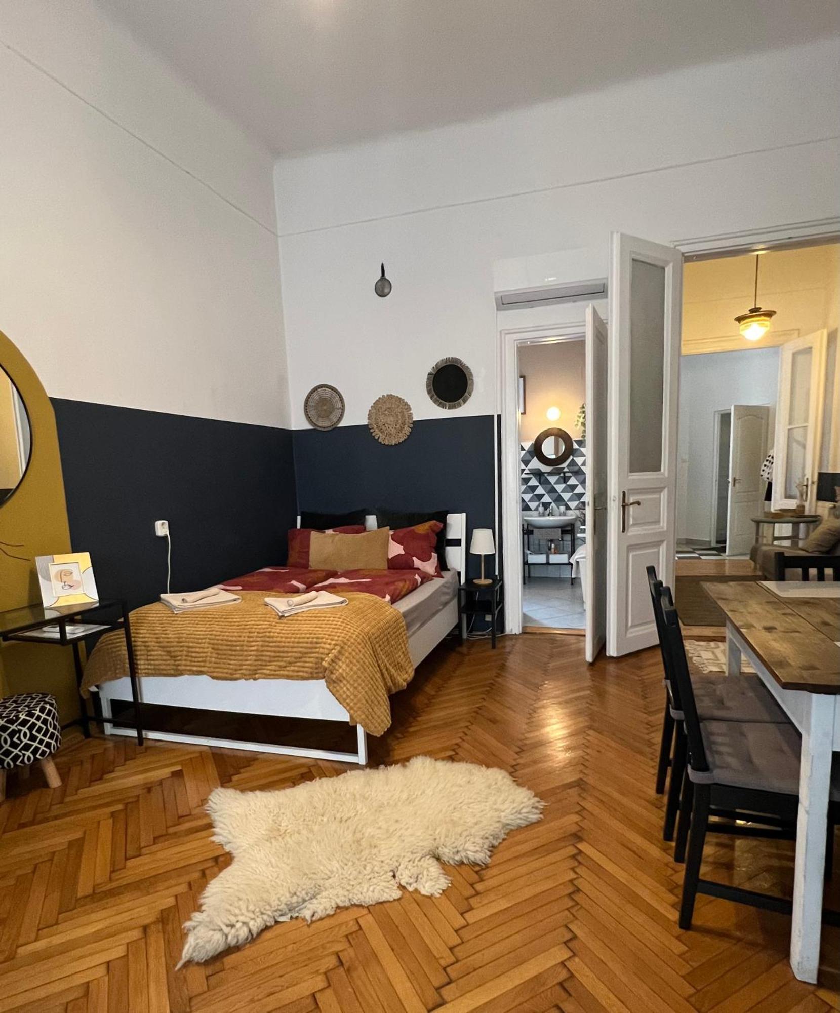 Rustic Apartment In Downtown Of Budapest Exterior photo